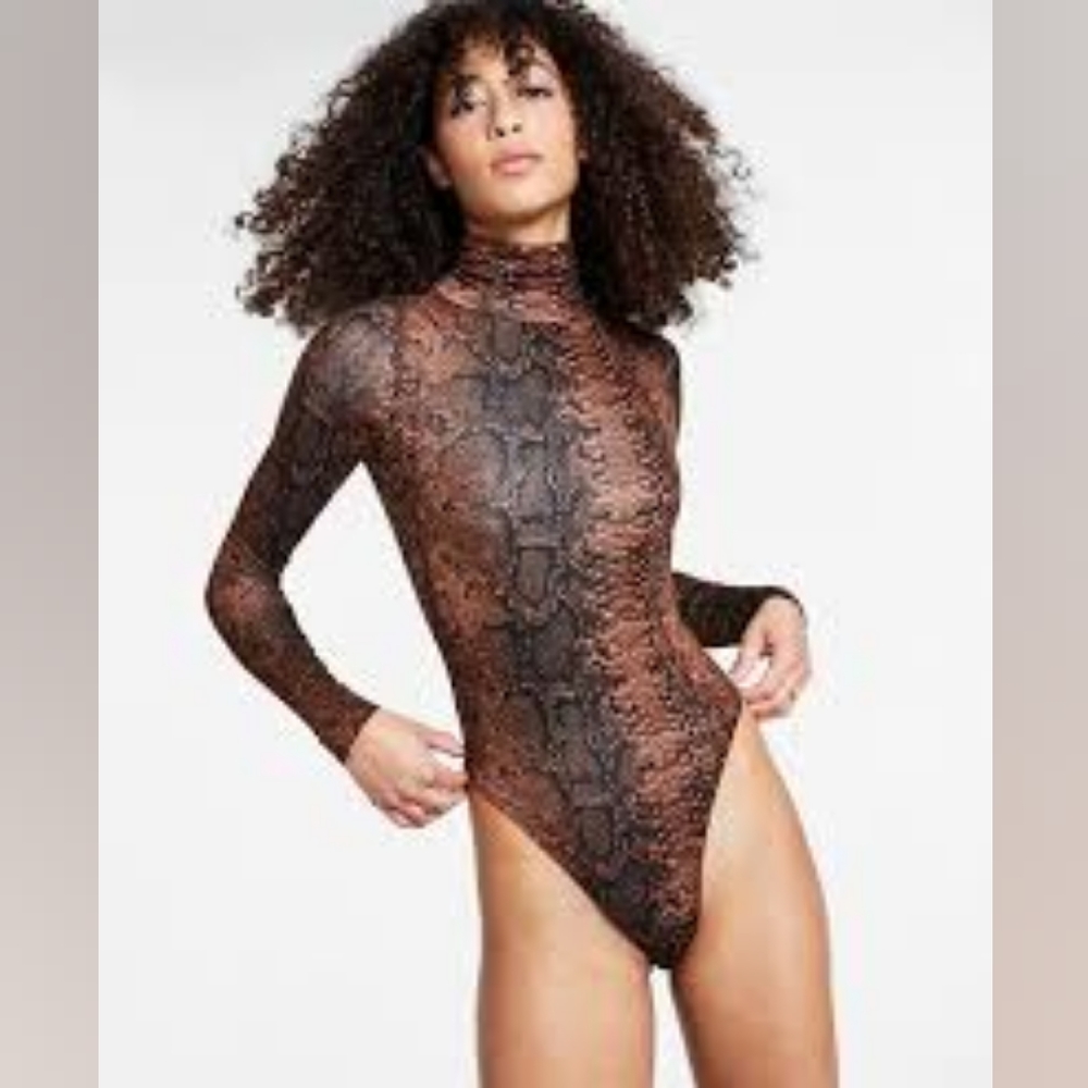 Bar III turtleneck bodysuit M